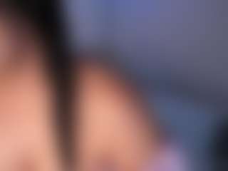 DEEPTHROAT SLUT's Live Sex Cam Show