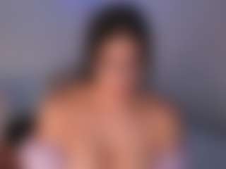 DEEPTHROAT SLUT's Live Sex Cam Show