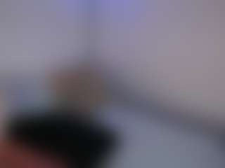 DEEPTHROAT SLUT's Live Sex Cam Show