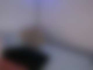 DEEPTHROAT SLUT's Live Sex Cam Show