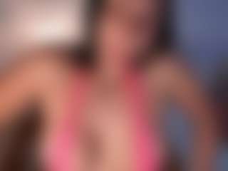 DEEPTHROAT SLUT's Live Sex Cam Show