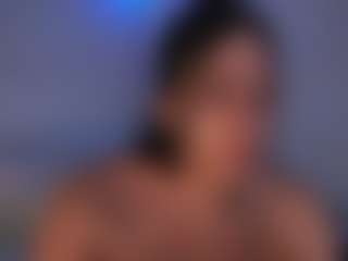DEEPTHROAT SLUT's Live Sex Cam Show