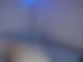 DEEPTHROAT SLUT's Live Sex Cam Show