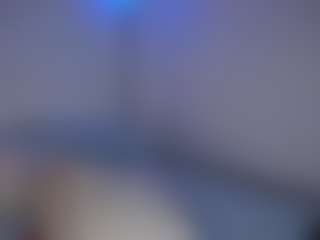 DEEPTHROAT SLUT's Live Sex Cam Show