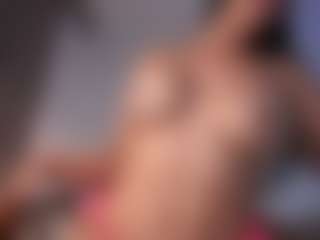DEEPTHROAT SLUT's Live Sex Cam Show