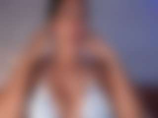 DEEPTHROAT SLUT's Live Sex Cam Show