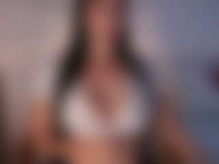 DEEPTHROAT SLUT's Live Sex Cam Show