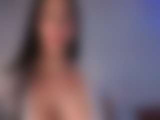 DEEPTHROAT SLUT's Live Sex Cam Show