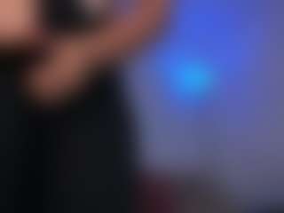 DEEPTHROAT SLUT's Live Sex Cam Show