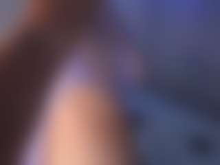 DEEPTHROAT SLUT's Live Sex Cam Show