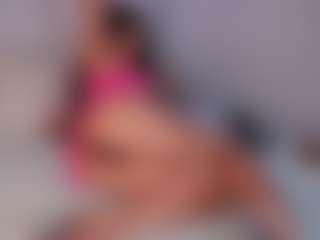 DEEPTHROAT SLUT's Live Sex Cam Show