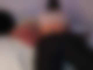 DEEPTHROAT SLUT's Live Sex Cam Show