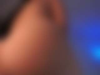 DEEPTHROAT SLUT's Live Sex Cam Show