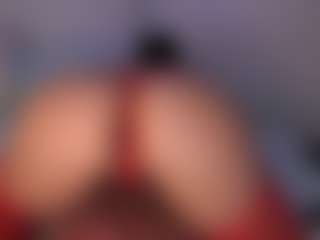 DEEPTHROAT SLUT's Live Sex Cam Show