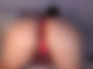 DEEPTHROAT SLUT's Live Sex Cam Show