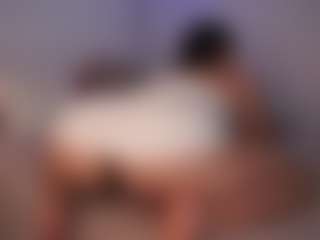 DEEPTHROAT SLUT's Live Sex Cam Show