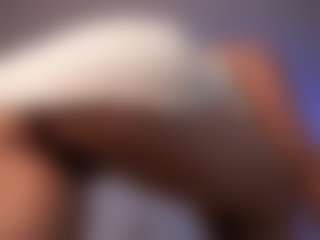 Live cam show with DEEPTHROAT SLUT - Shaved Pussy Brown Hair on Soda Cam