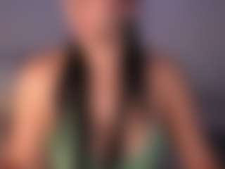 DEEPTHROAT SLUT's Live Sex Cam Show