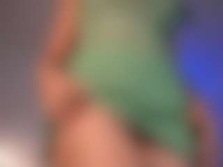 DEEPTHROAT SLUT's Live Sex Cam Show