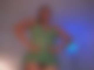 DEEPTHROAT SLUT's Live Sex Cam Show