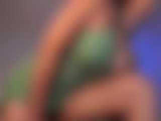 DEEPTHROAT SLUT's Live Sex Cam Show