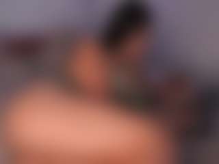 DEEPTHROAT SLUT's Live Sex Cam Show