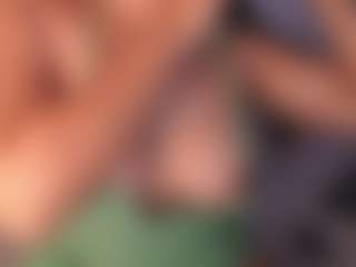 DEEPTHROAT SLUT's Live Sex Cam Show