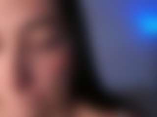 DEEPTHROAT SLUT's Live Sex Cam Show