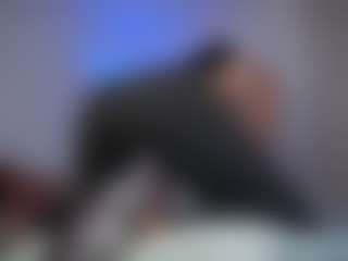 DEEPTHROAT SLUT's Live Sex Cam Show