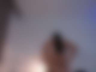 DEEPTHROAT SLUT's Live Sex Cam Show