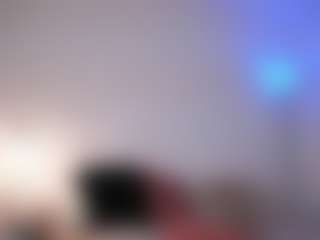 DEEPTHROAT SLUT's Live Sex Cam Show