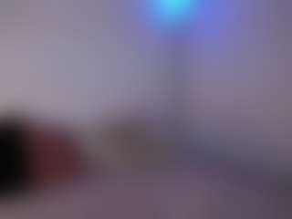 DEEPTHROAT SLUT's Live Sex Cam Show