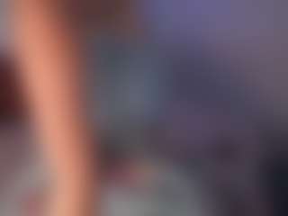 DEEPTHROAT SLUT's Live Sex Cam Show