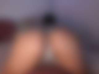 DEEPTHROAT SLUT's Live Sex Cam Show