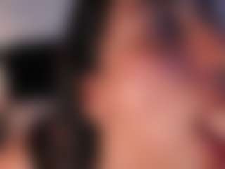 DEEPTHROAT SLUT's Live Sex Cam Show