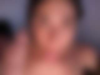 DEEPTHROAT SLUT's Live Sex Cam Show