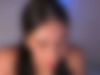 DEEPTHROAT SLUT's Live Sex Cam Show