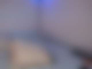 DEEPTHROAT SLUT's Live Sex Cam Show