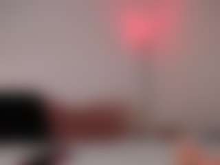 DEEPTHROAT SLUT's Live Sex Cam Show
