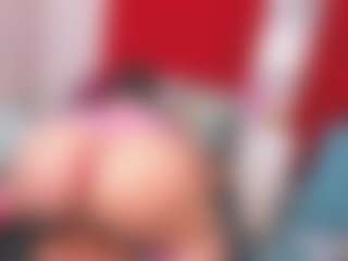 Live cam show with LARAFOXX - Oil on Cam Slut