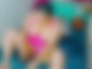Live cam show with LARAFOXX - HD Toys on Camsoda