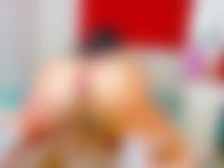 LARAFOXX's Live Sex Cam Show