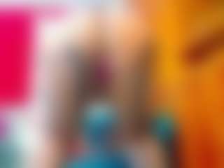 LARAFOXX's Live Sex Cam Show
