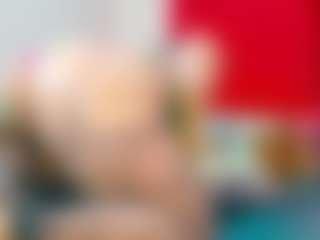 Live cam show with LARAFOXX - Toys on StripNow