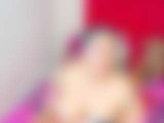 LARAFOXX's Live Sex Cam Show