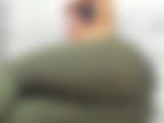Live cam show with roxyrebeld - French on Gym Cam Girls