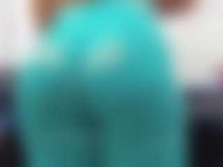 Live cam show with roxyrebeld - French on Milfs Live