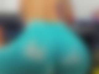 Live cam show with roxyrebeld - Mistress on TeamSkeetLive
