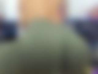 Live cam show with roxyrebeld - Fingers on madthumbs