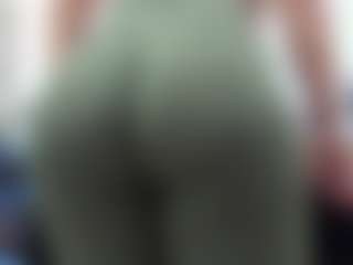 Live cam show with roxyrebeld - Hairy on slutload